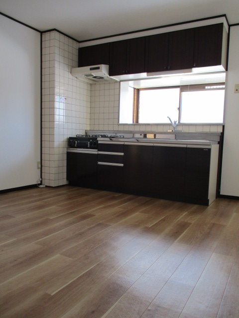 ロイヤルマンション第２小郡507号（4ＤＫ）